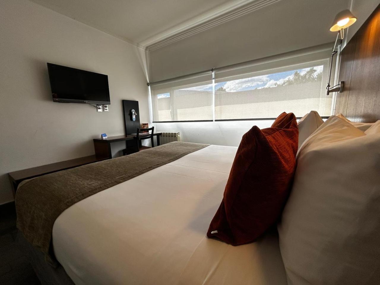 Natalino Hotel Patagonia Puerto Natales Bagian luar foto